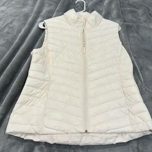 Women’s Medium Old Navy Cream Colored Vest